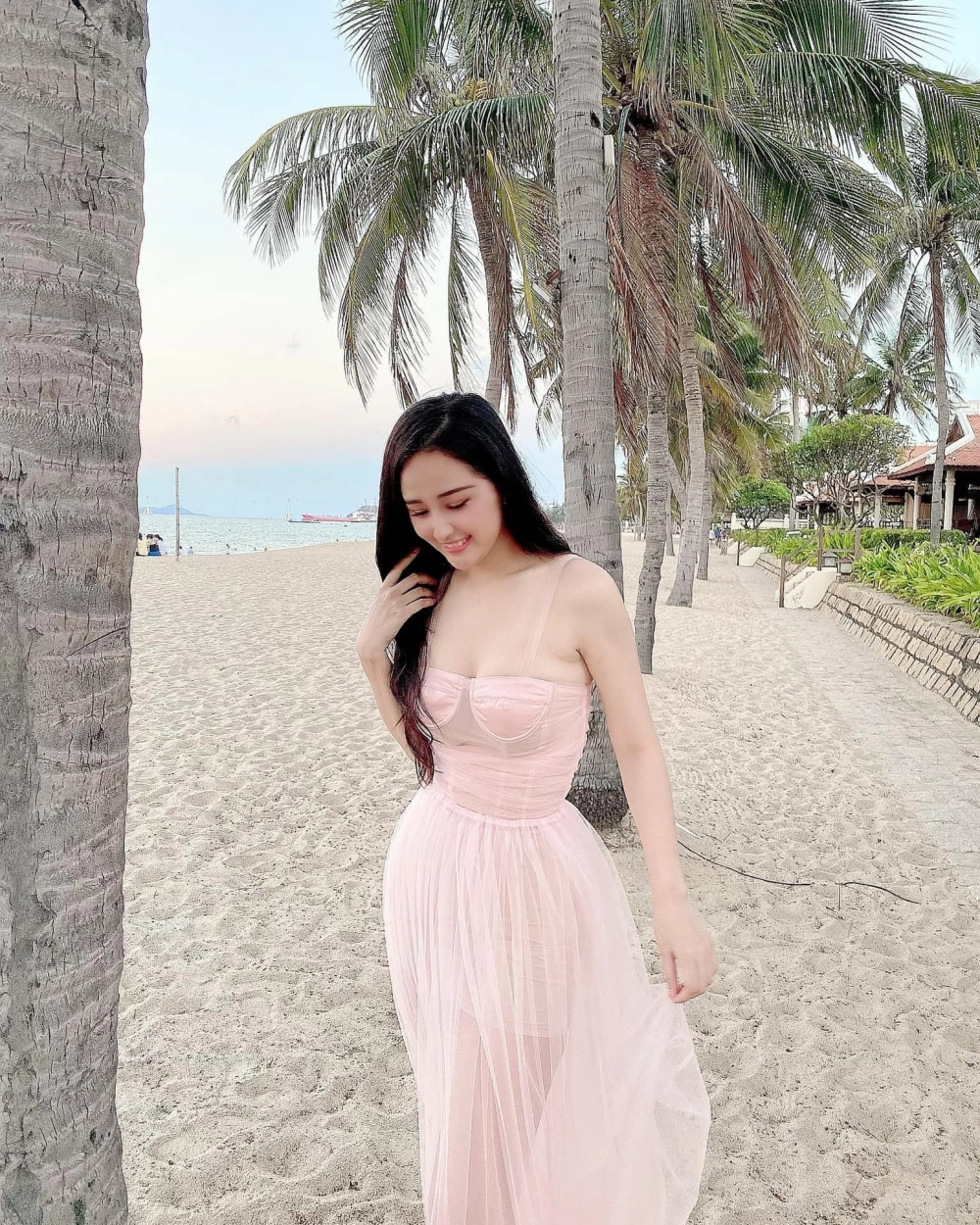 Phong cách nóng bỏng của mai phuong thuy sexy luôn khiến fans phải trầm trồ