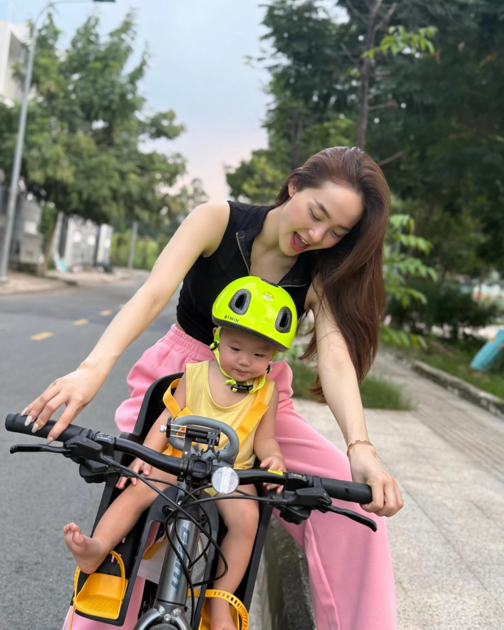 Khám phá những bản hit của Bài hát của Minh Hằng qua thời gian