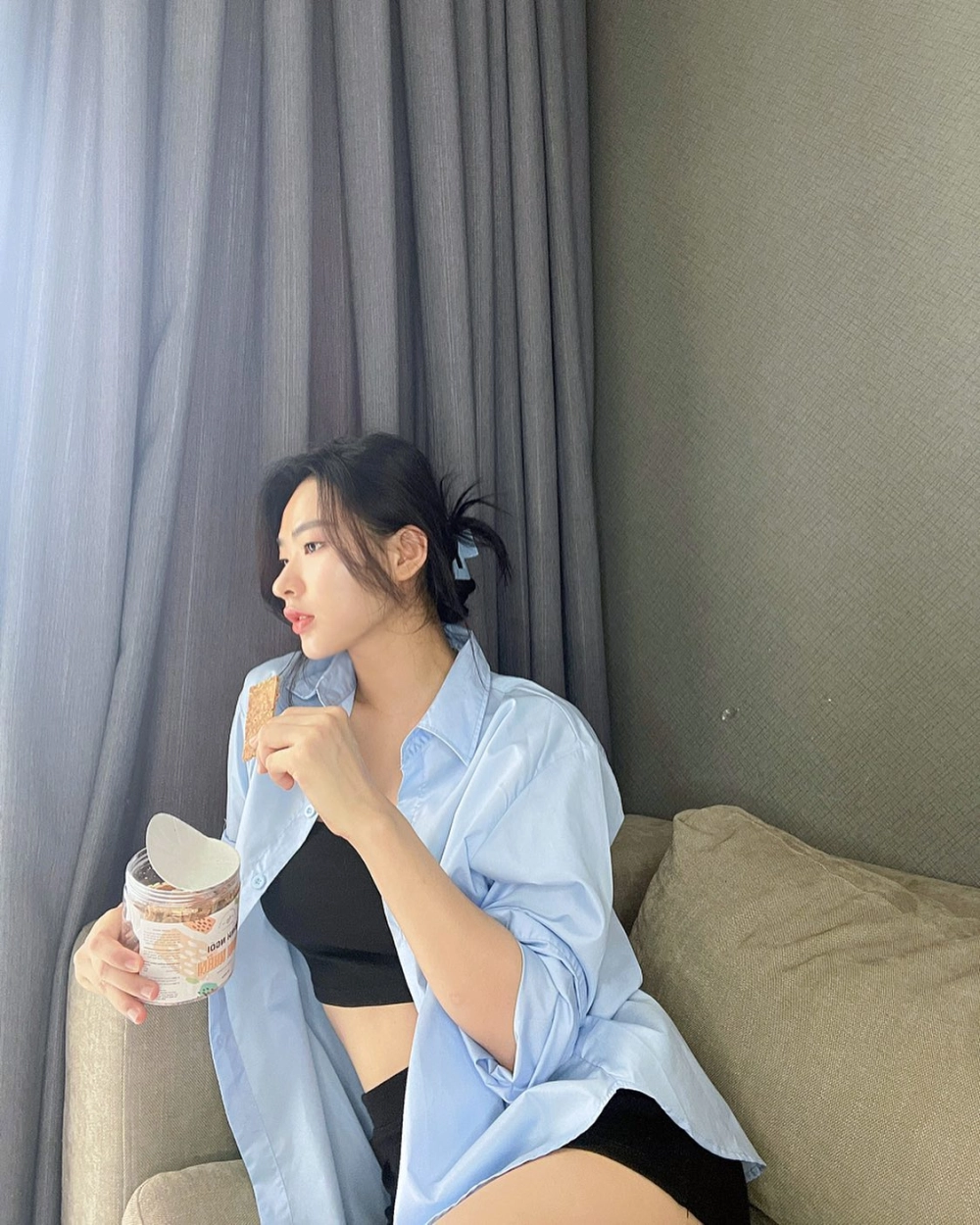 Khám phá vẻ đẹp tự nhiên trong những bức ảnh hình ảnh hot girl đường phố đầy phong cách