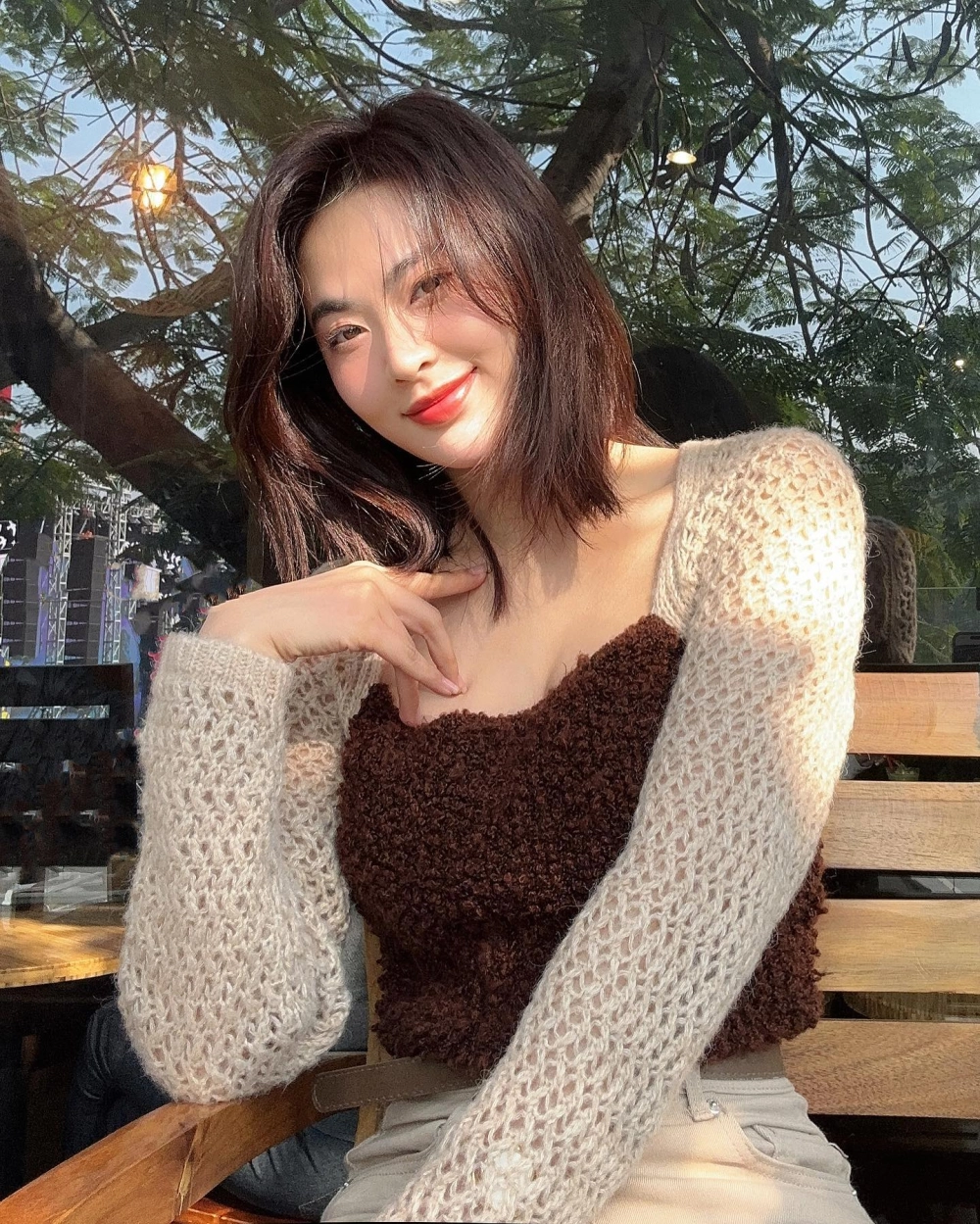 Phong cách đường phố độc đáo với những shoot hình ảnh gái xinh phong cách street style đầy ấn tượng