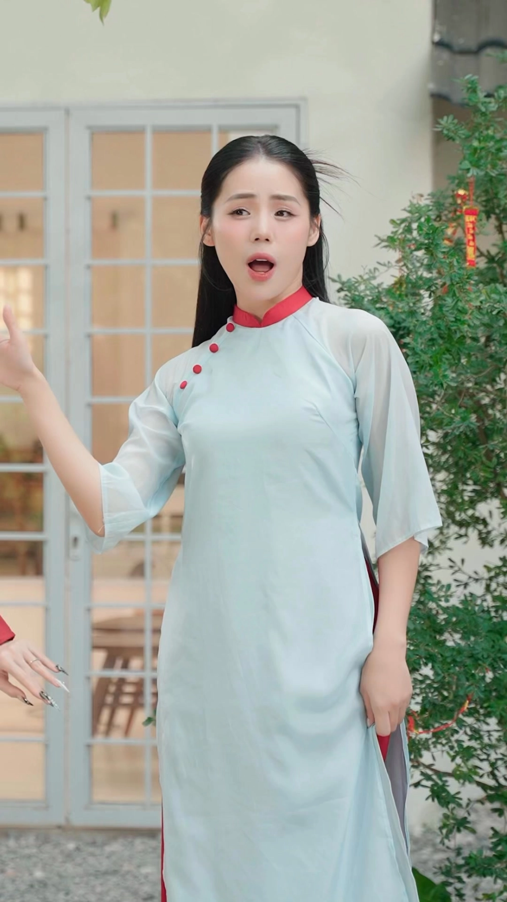 Nguyễn Hương Ly nụ cười xuân short version 1 ngọt ngào rực rỡ