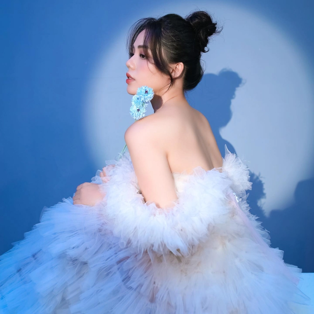 Gai trung quoc sexy sở hữu vóc dáng nóng bỏng hút mắt