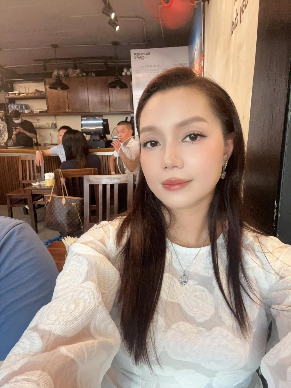 Chìm đắm trong lời bài hát nguyễn ngọc anh đêm huyền diệu với giai điệu da diết