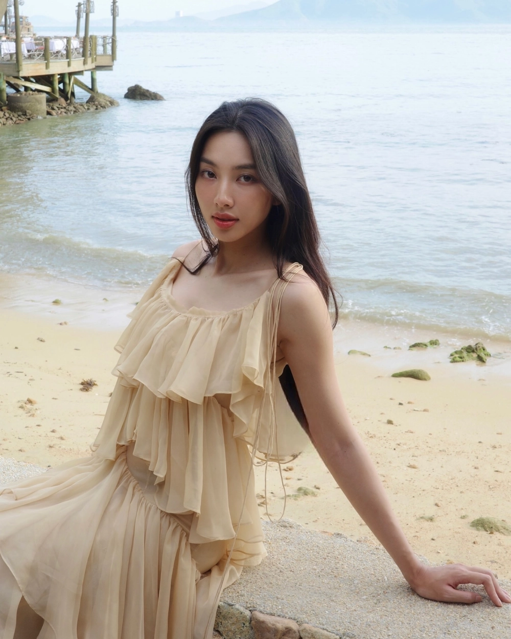 Cận cảnh vương miện nguyễn thúc thủy tiên siêu lộng lẫy