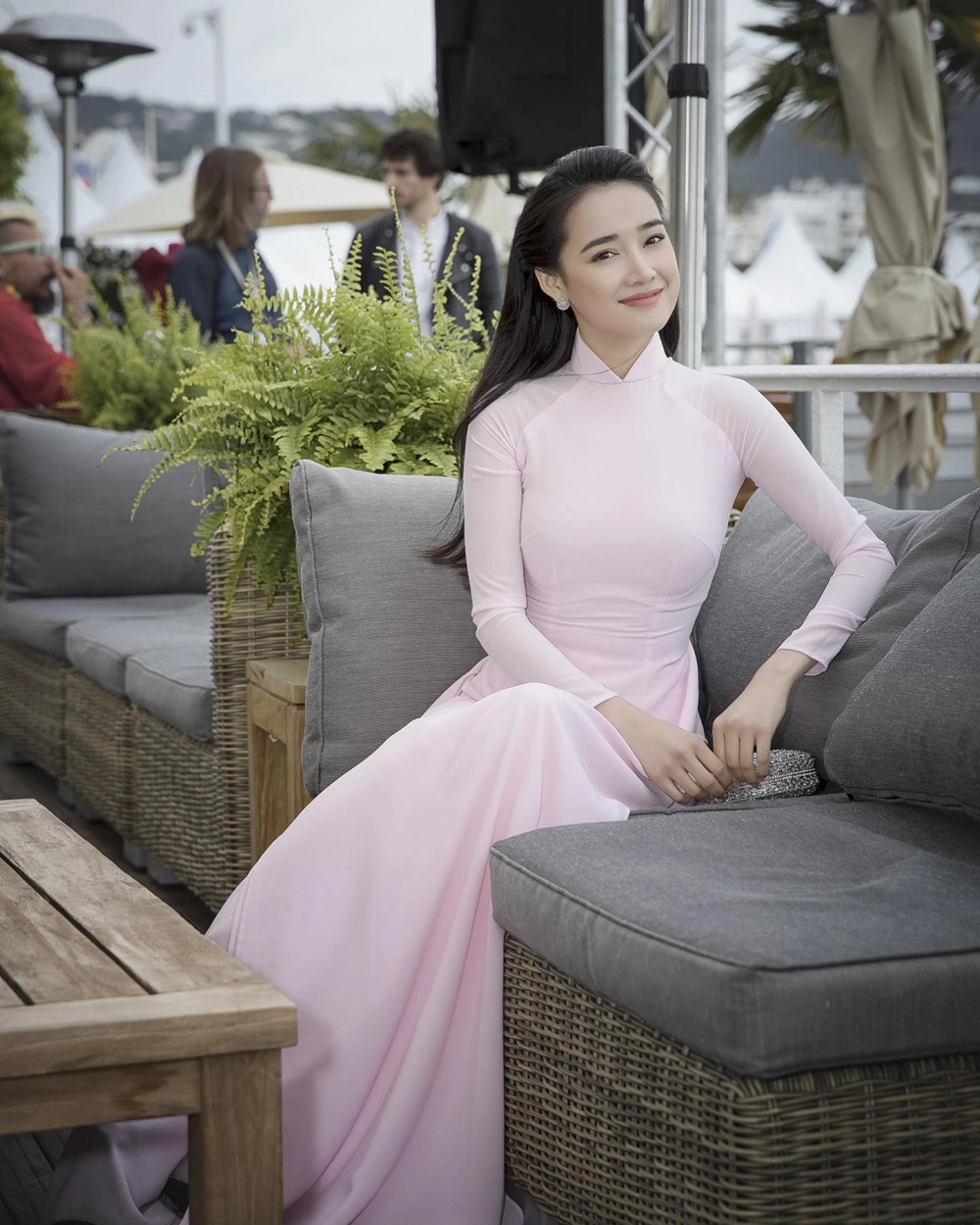 Ảnh Nhã Phương luôn nổi bật bởi nét đẹp dịu dàng