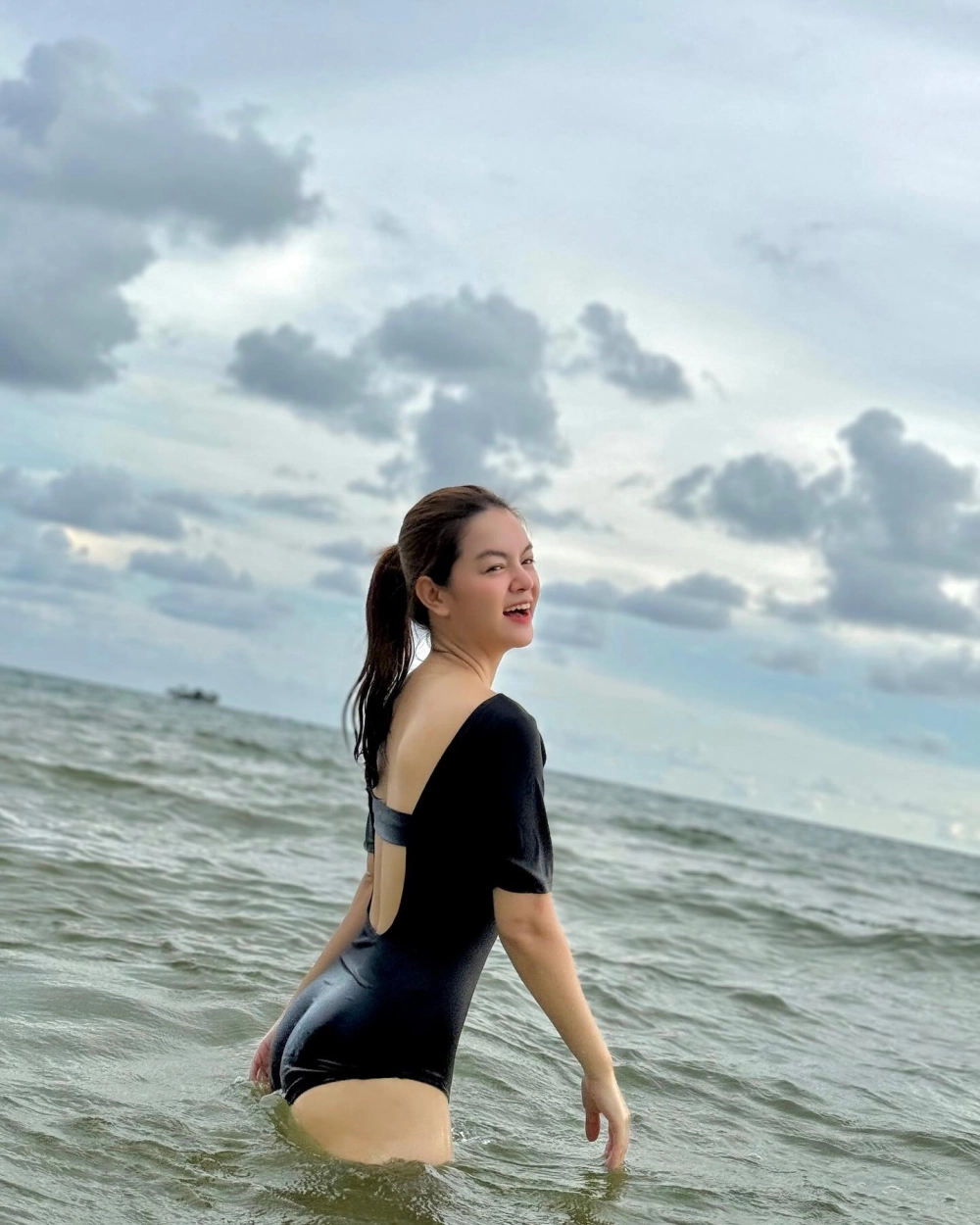 Nghe lại lời bài hát phạm quỳnh anh người dưng ngược lối đầy tâm trạng