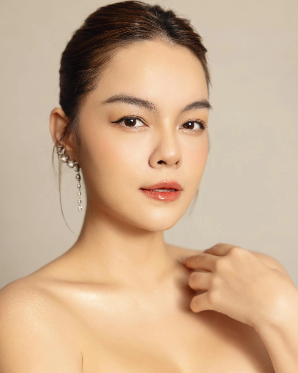 Lắng nghe nỗi lòng sâu thẳm qua tất cả sẽ thay em phạm quỳnh anh cảm động