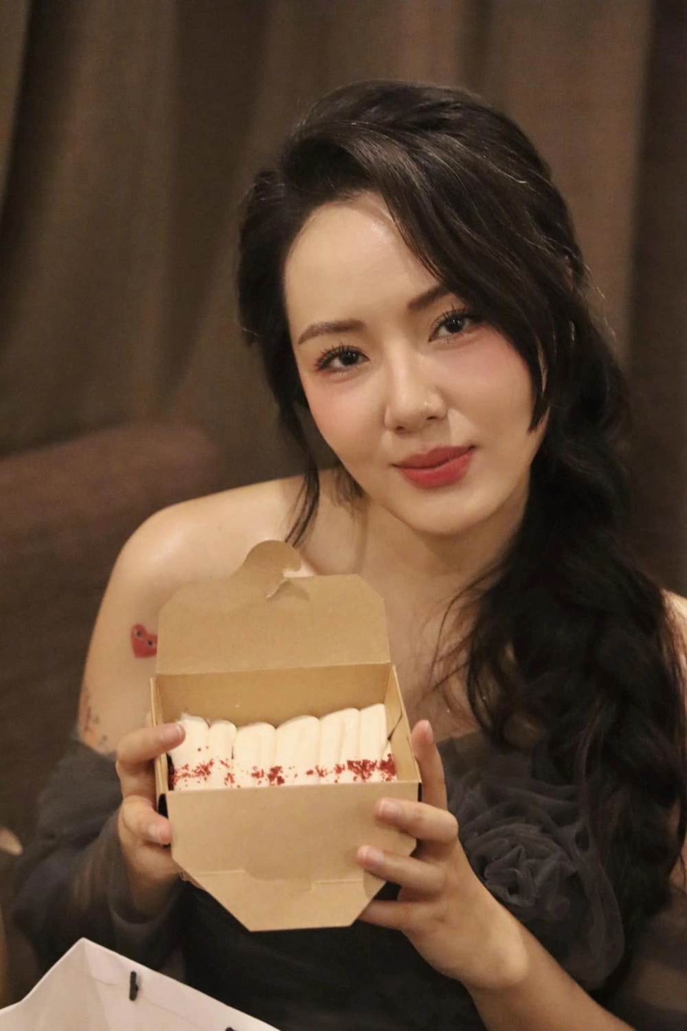 Thưởng thức lời bài hát Phương Linh Cơn Gió Lạ và cảm nhận sự cuốn hút trong từng câu hát