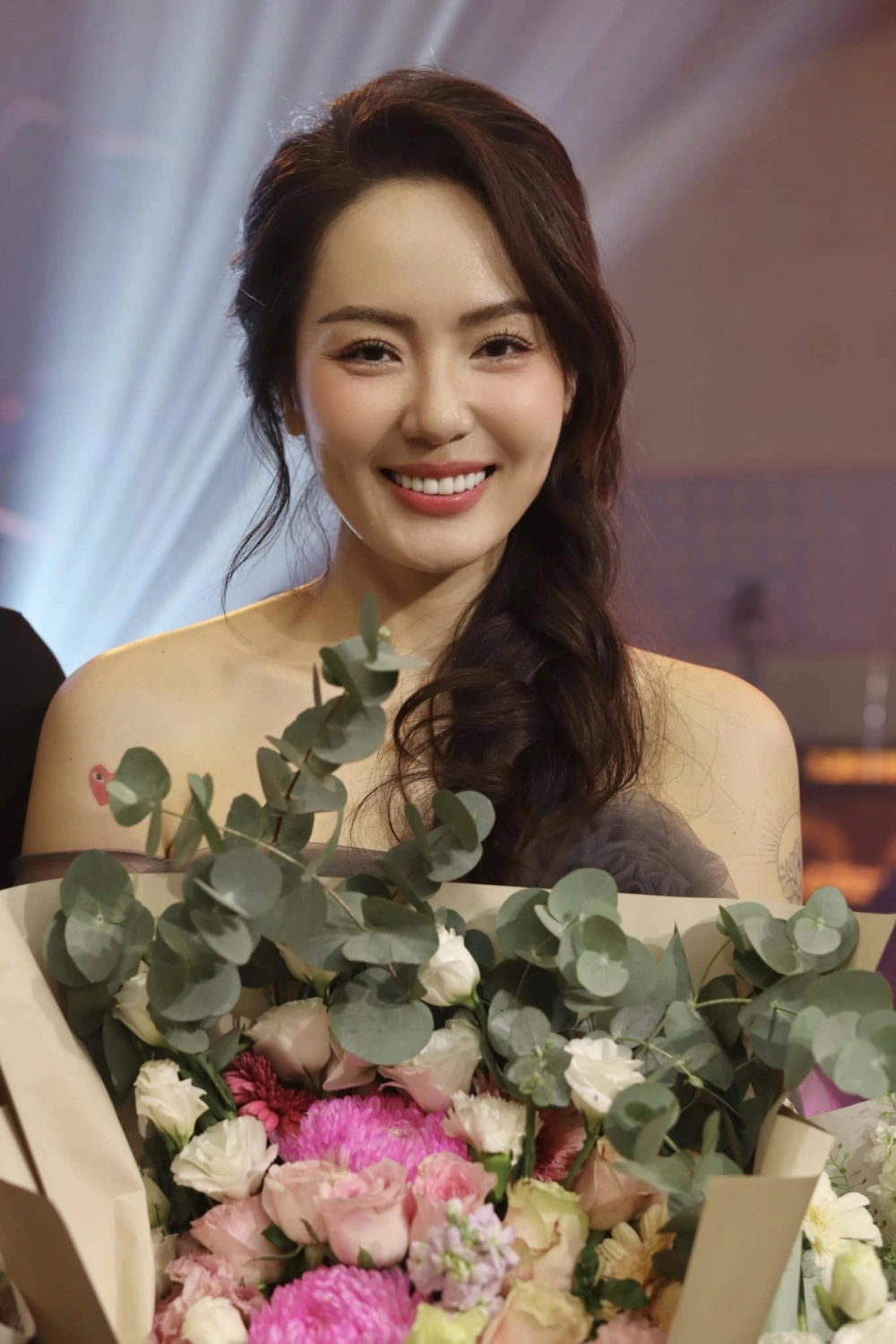 Cùng đắm chìm trong ca sĩ Phương Linh và Thân Đức Nam với những ca khúc ngọt ngào