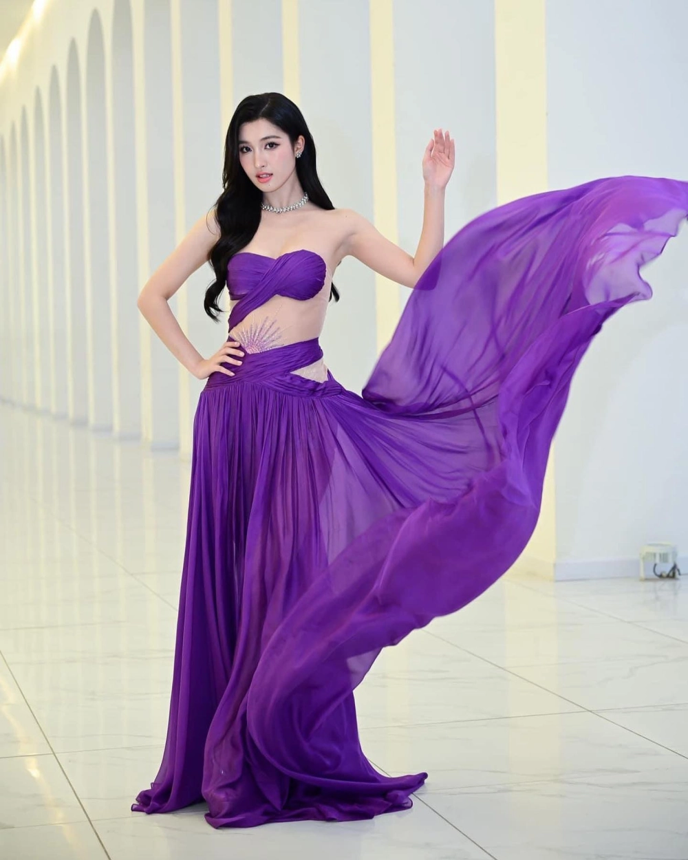 Ý nghĩa của gái xinh mạng xã hội