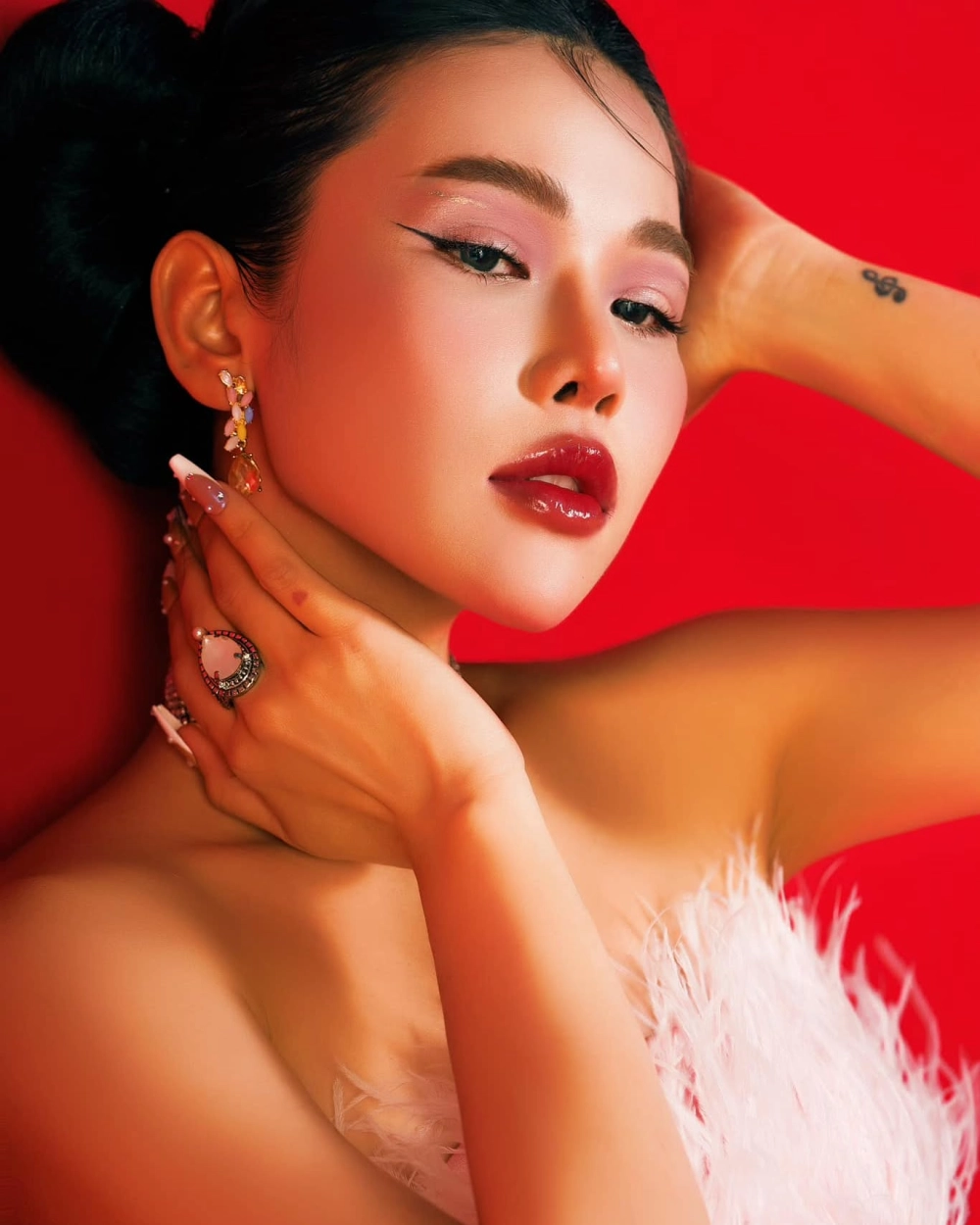 Khám phá nội dung sâu sắc trong lời bài hát trương thảo nhi uống trà