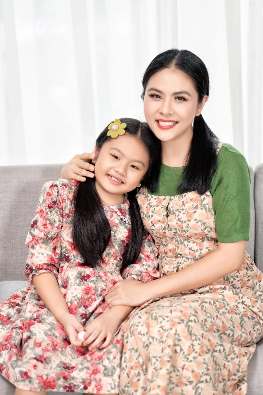 Vân Trang rạng rỡ với phong cách thanh lịch cuốn hút