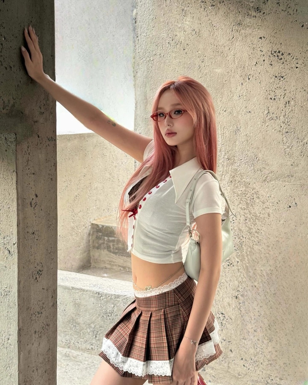 Câu chuyện tình yêu ngọt ngào của Xoài Non Cưới Ai