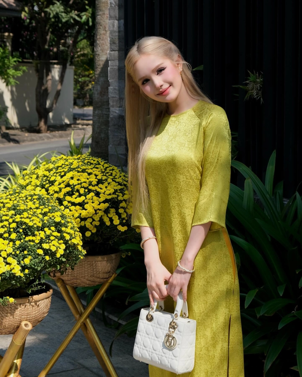 Mãn nhãn với kỹ năng Xoài Non Makeup siêu đỉnh