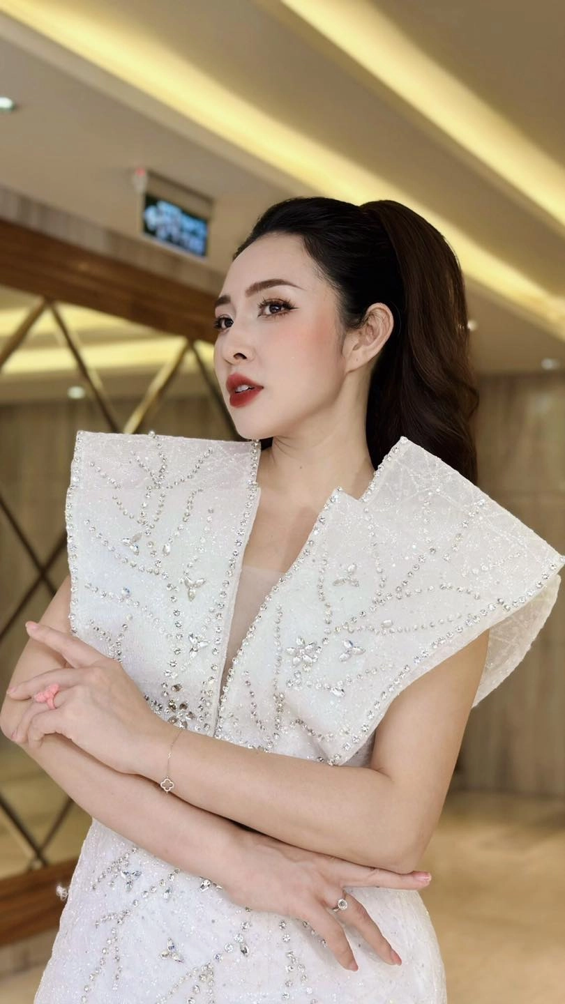 Lạc mất em bây giờ Bảo Trâm mp3 đang thịnh hành trên mạng