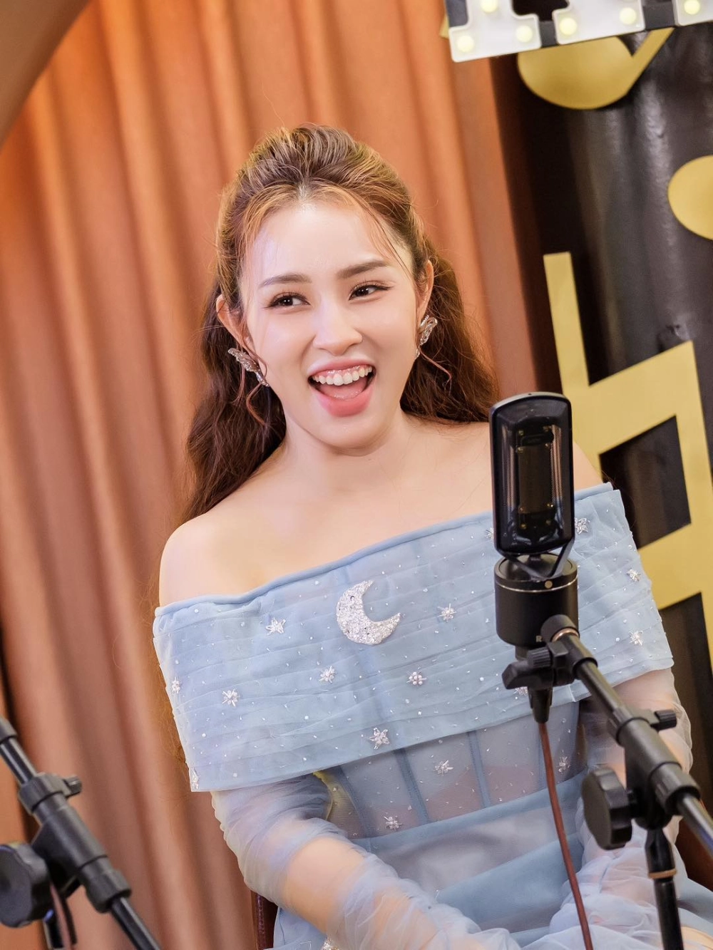 Bầu show Bảo Trâm là ai luôn được cộng đồng mạng quan tâm