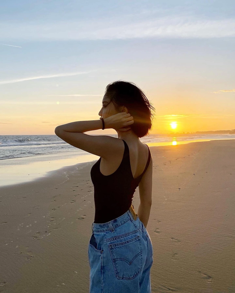 Chìm đắm trong nâng chén tiêu sầu Bích Phương lắng đọng
