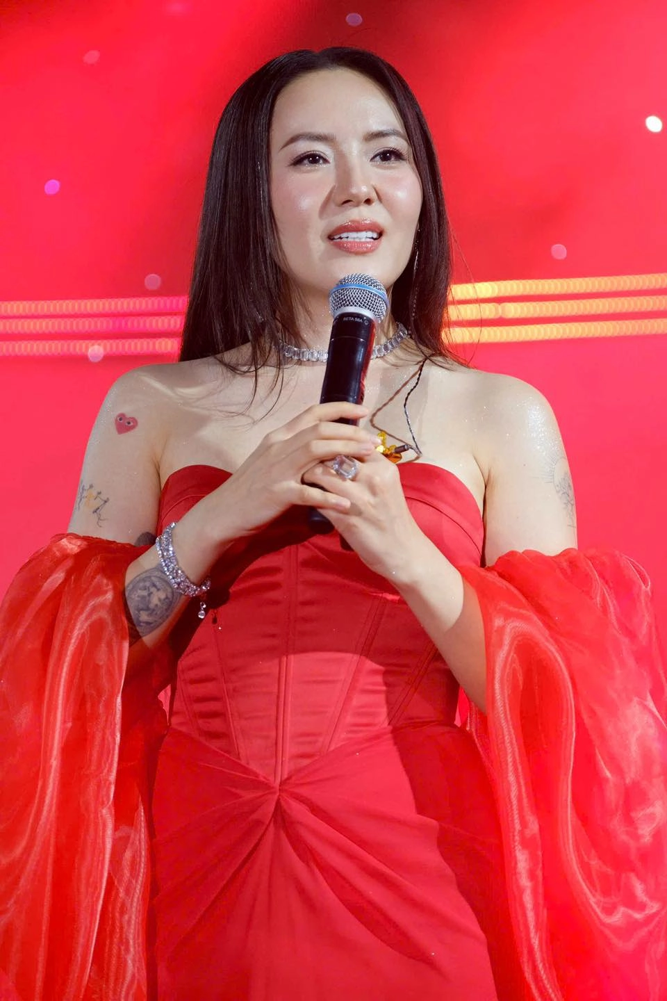 Nghe lại những ca sĩ Phương Linh bài hát đã làm nên tên tuổi của cô trên con đường âm nhạc