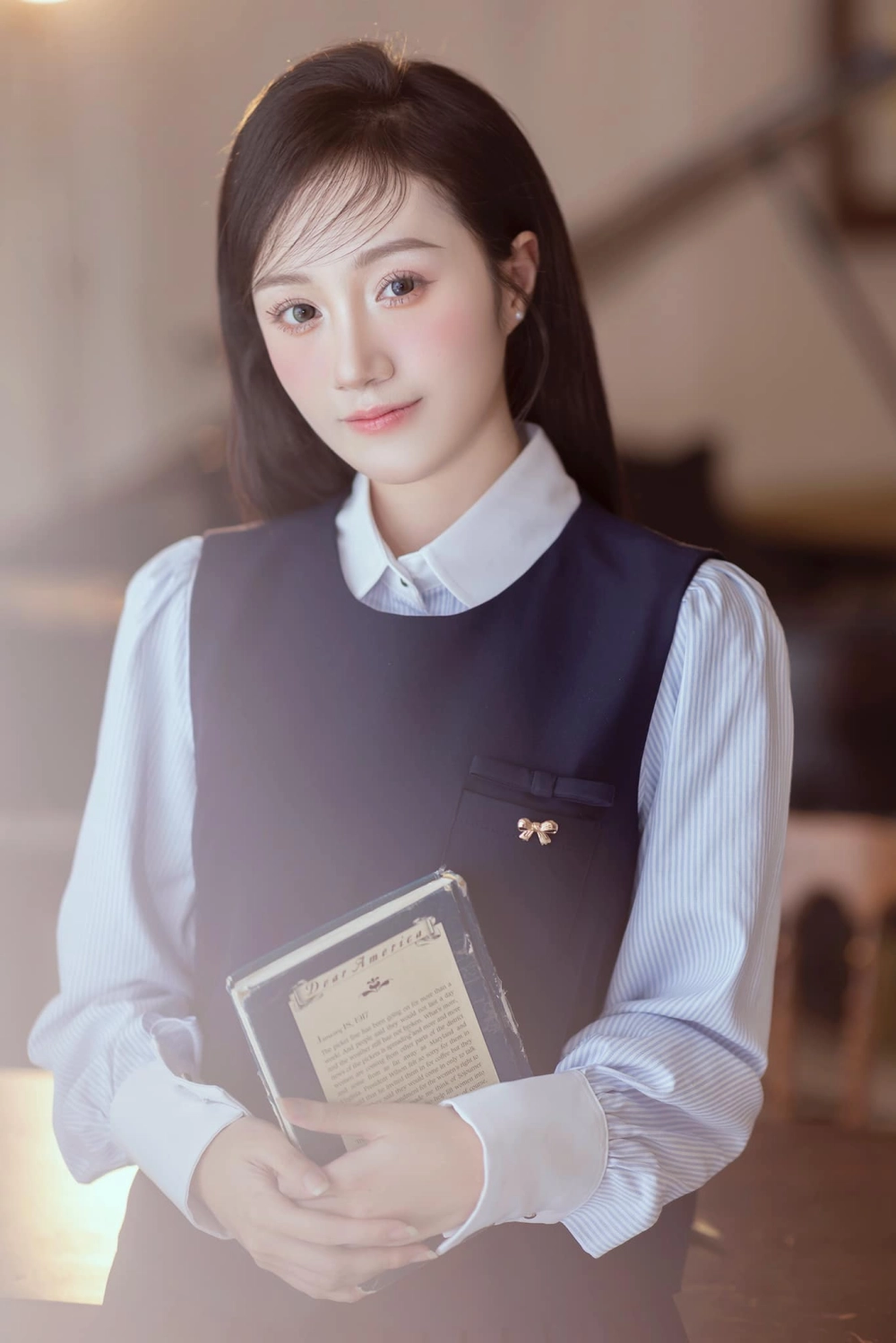 Ảnh đào lê phương hoa tỏa sáng với thần thái rạng ngời