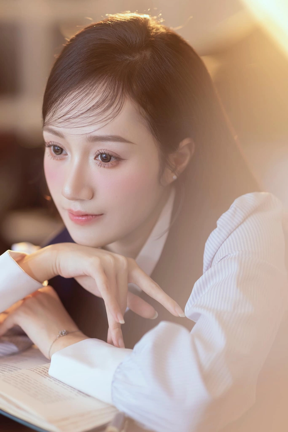 Đào lê phương hoa cao bao nhiêu khiến fan đoán già đoán non