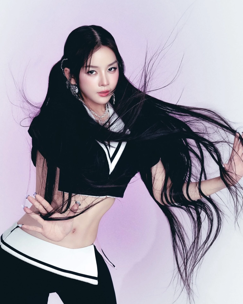 DJ Mie Quê Ở Đầu là điều khiến fan tò mò nhất hiện nay