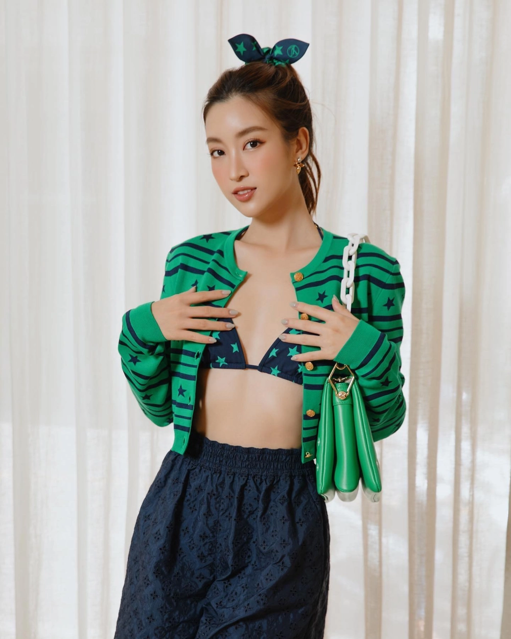 Lời bài hát Mỹ Linh Chị tôi thể hiện tình cảm gia đình sâu sắc