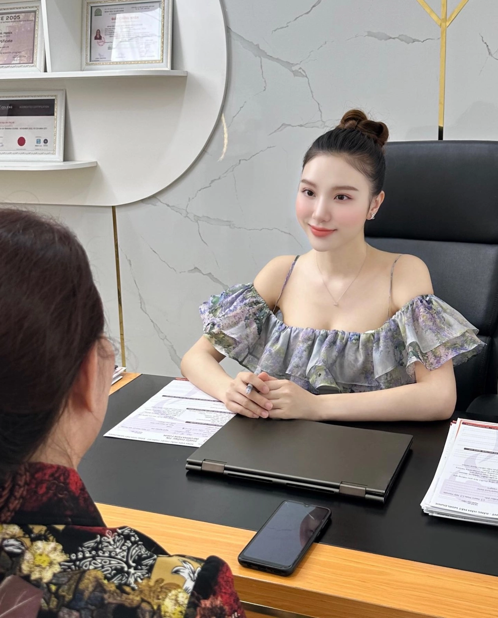 Cùng đoán xem hạnh sino cao bao nhiêu qua những hình ảnh cô ấy nổi bật