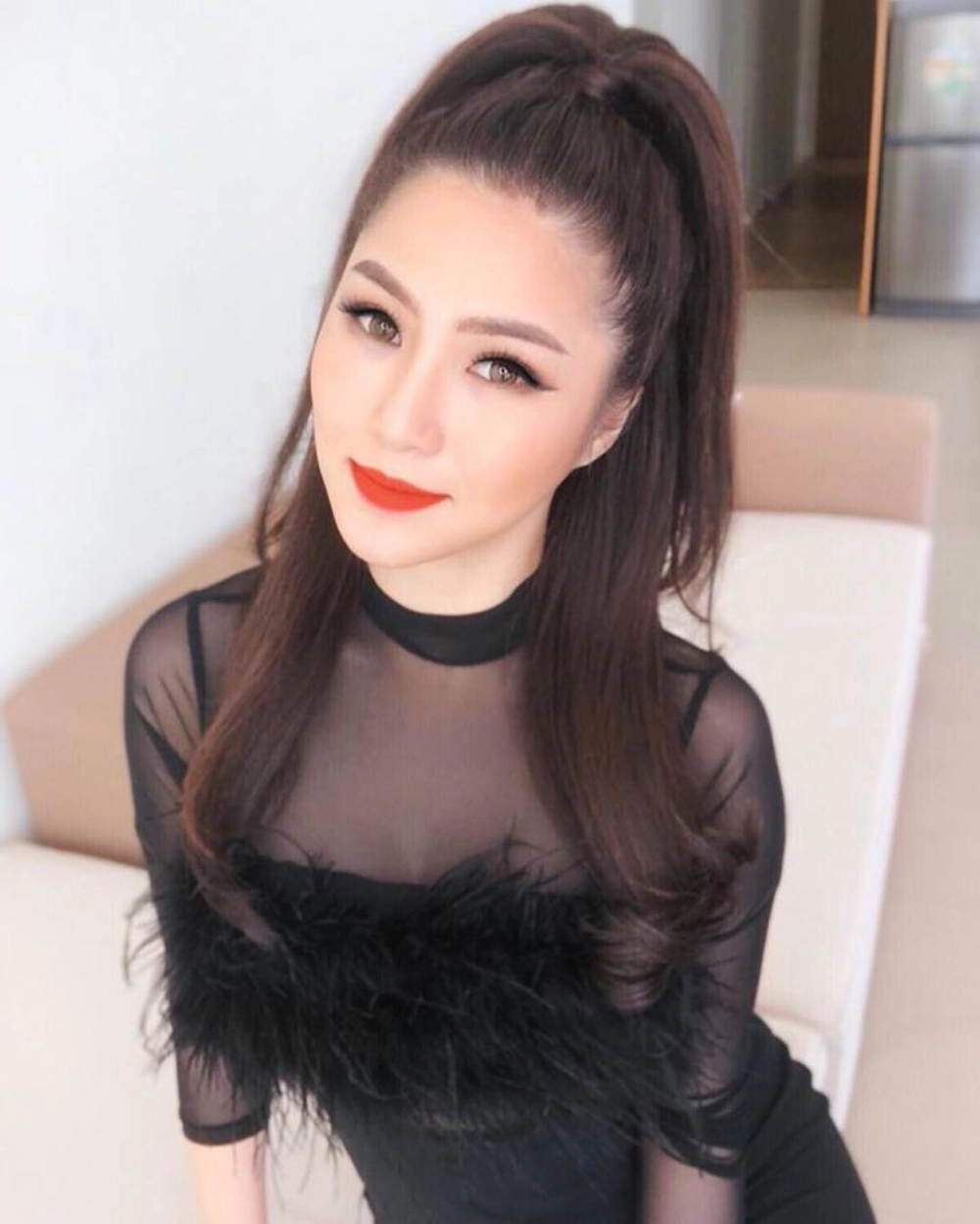 Tìm hiểu Hương Tràm quê ở đâu và con đường sự nghiệp