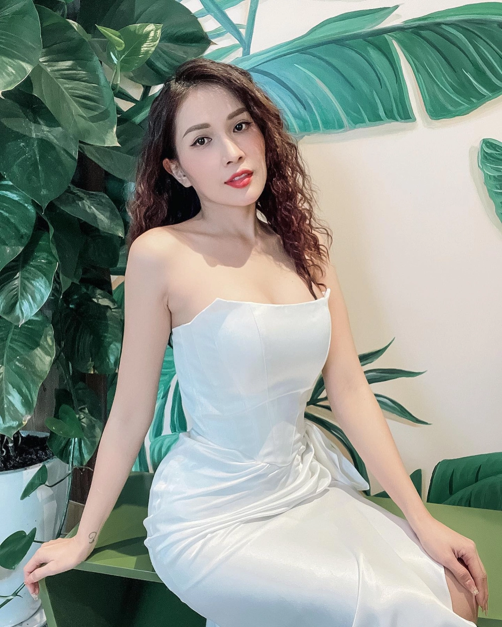 7 nụ cười xuân Khả Như rộn ràng ngày Tết