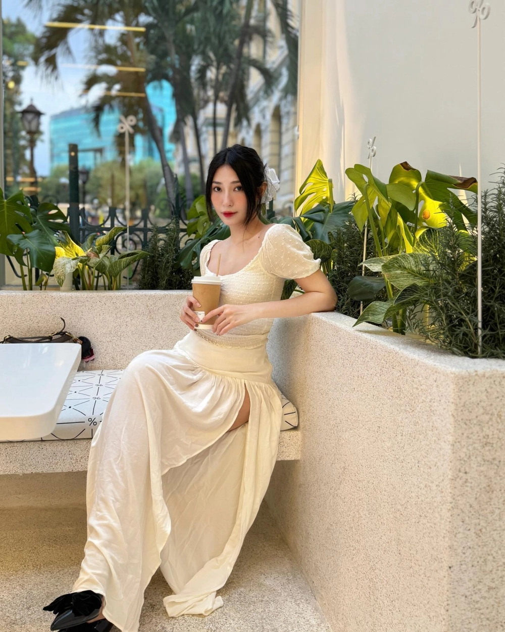 Khổng Tú Quỳnh mang đến một không gian ấm áp và ngọt ngào trong 