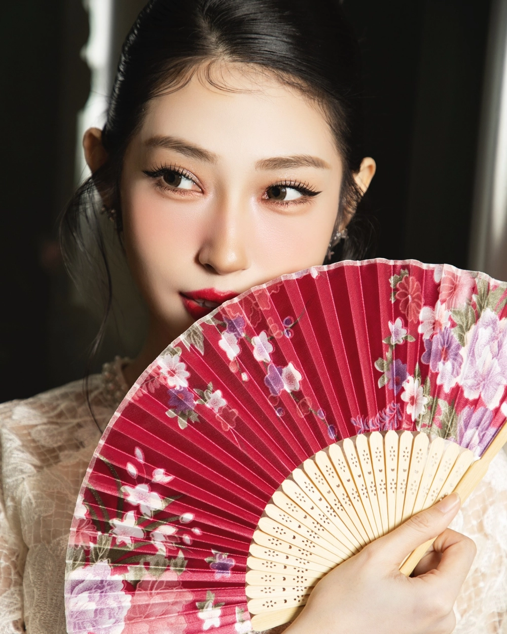 Khổng Tú Quỳnh livestream trực tiếp, đừng bỏ lỡ những giây phút tuyệt vời