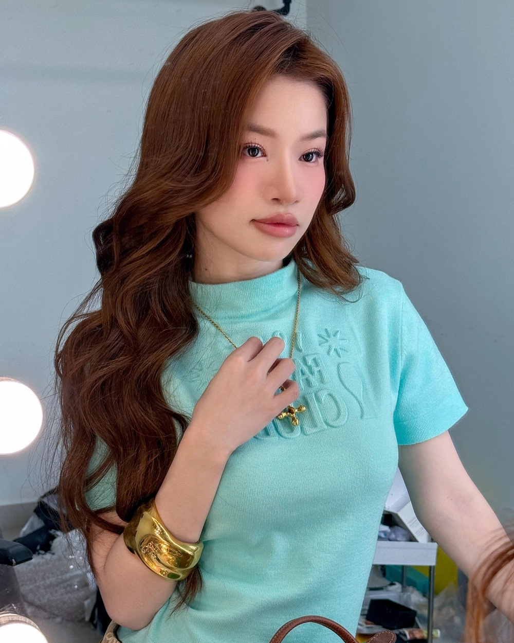 Giải mã con đường nghệ thuật qua Lâm Bảo Ngọc Tiểu Sự
