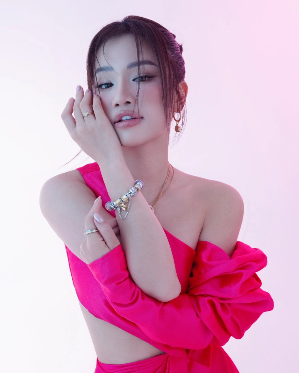 Màn song ca đầy cảm xúc của Lâm Bảo Ngọc Myra Trần gây ấn tượng