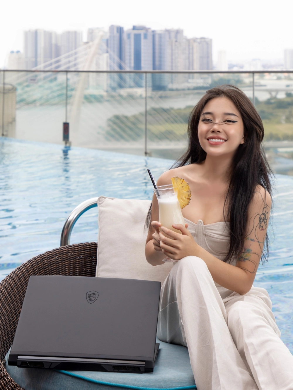Linh Ngọc Đàm chia tay chuyện tình yêu ồn ào một thời