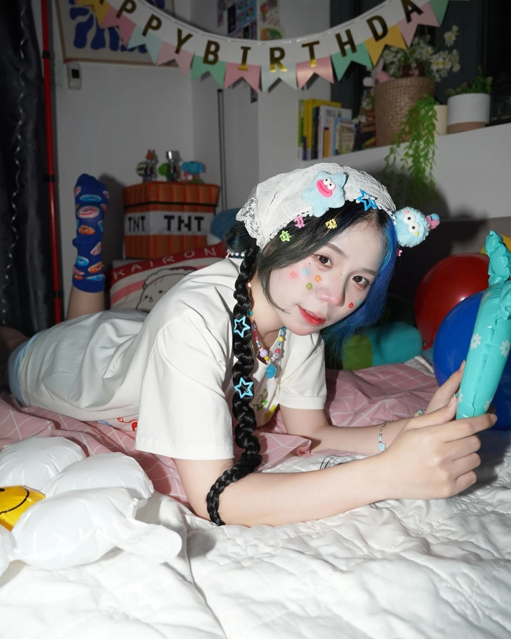 Khám phá bí mật về Mèo Simmy Đào qua những video cực hot