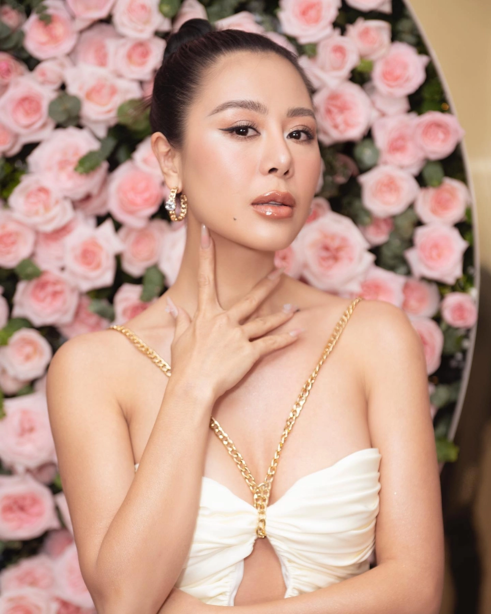 Nam Thư tuổi hiện tại cô 37 tuổi và vẫn độc thân