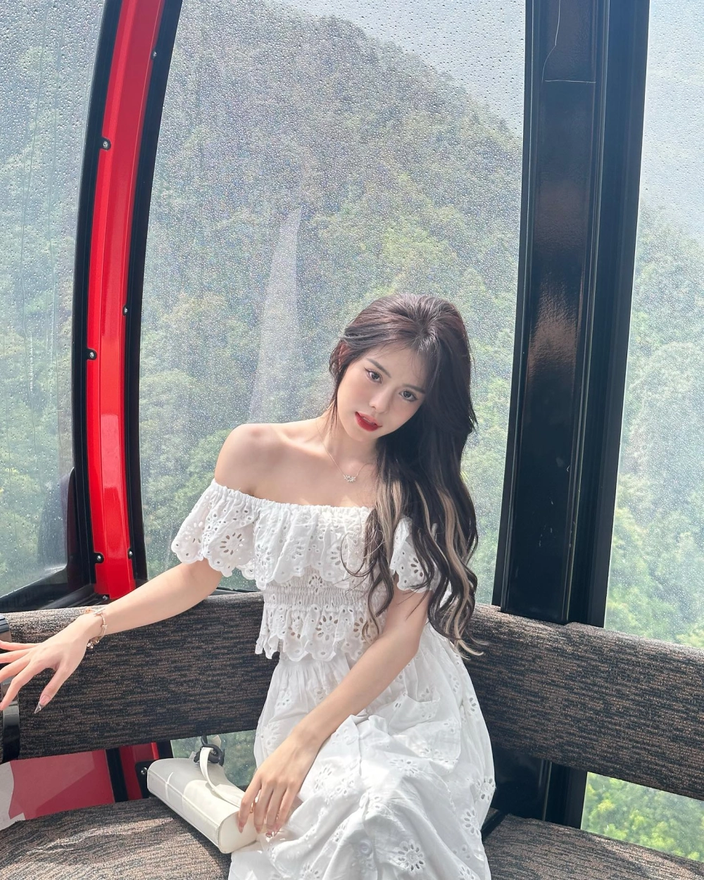 Ngân Hà nhảy tiktok nổi bật với vũ đạo đẹp mắt cực cháy