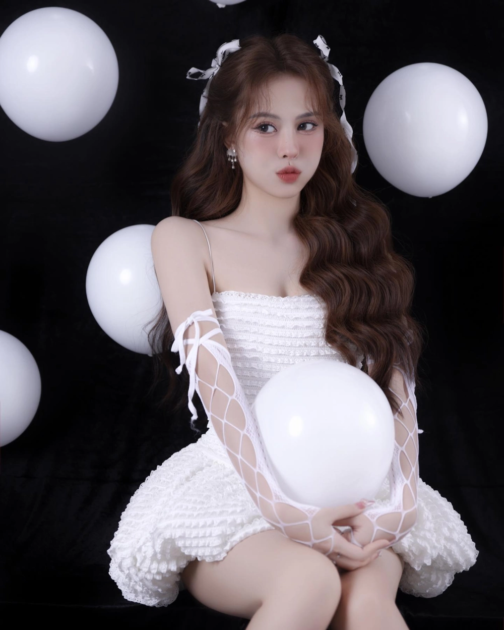 Ngân Hà tiktok mặc bikini gây bão với thân hình quyến rũ
