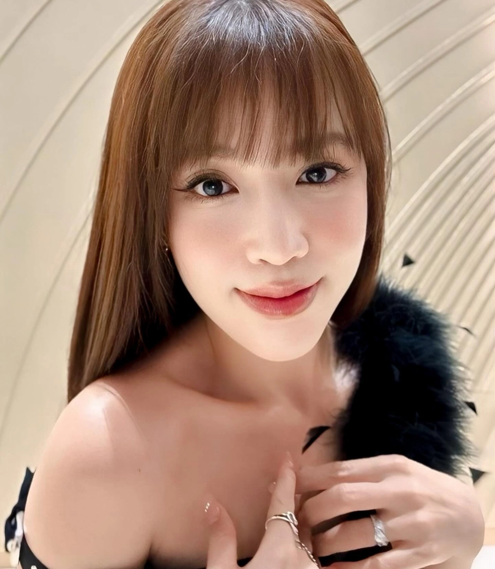 Fan tò mò Puka bao nhiêu tuổi vì vẻ ngoài trẻ trung bất ngờ