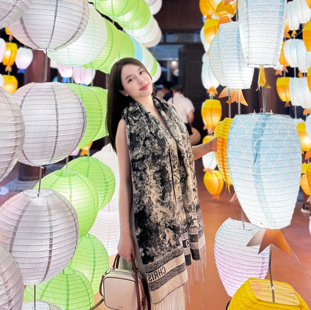 Quỳnh Trang hát bolero khiến mọi người say mê với những giai điệu tình cảm