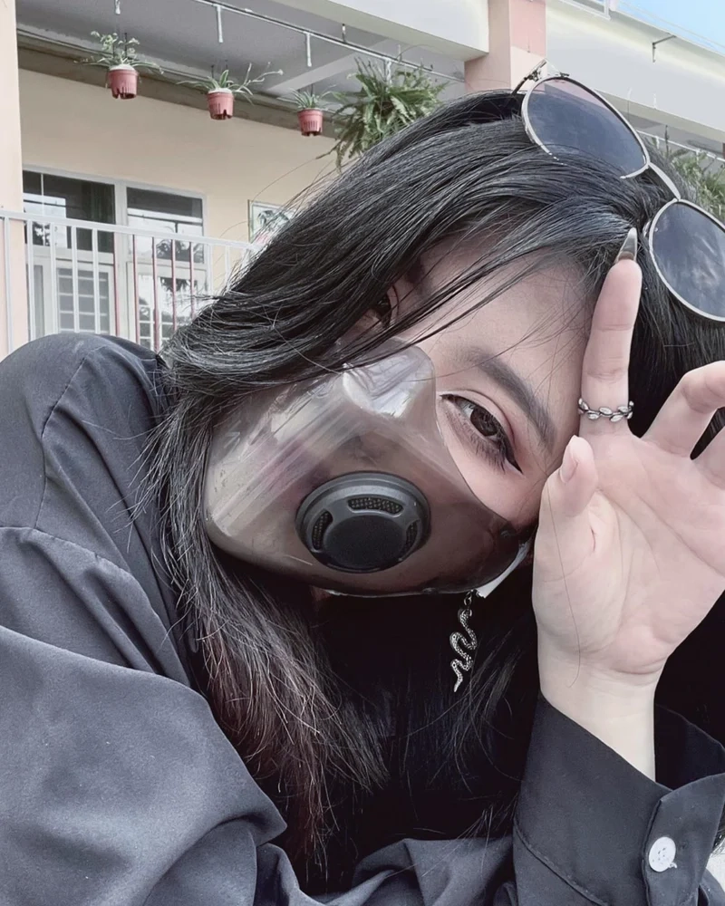 Dân mạng truy tìm người yêu của reency ngô là ai cực gắt