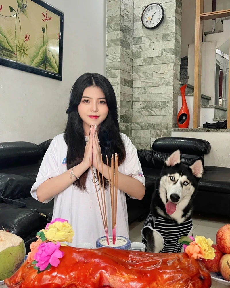 Fan háo hức với thông tin Reency ngô tên thật là gì