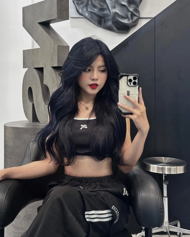 Gây sốt mạng với hình ảnh reency ngô nữ chính hot nhất tiktok