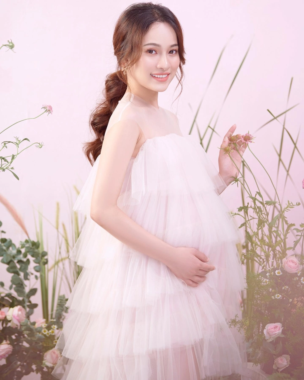 Ca si Sara Luu nổi bật với chất giọng đầy cảm xúc