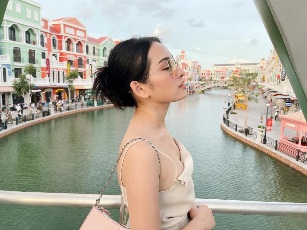 Sara Lưu hát bài gì cũng làm người nghe thổn thức