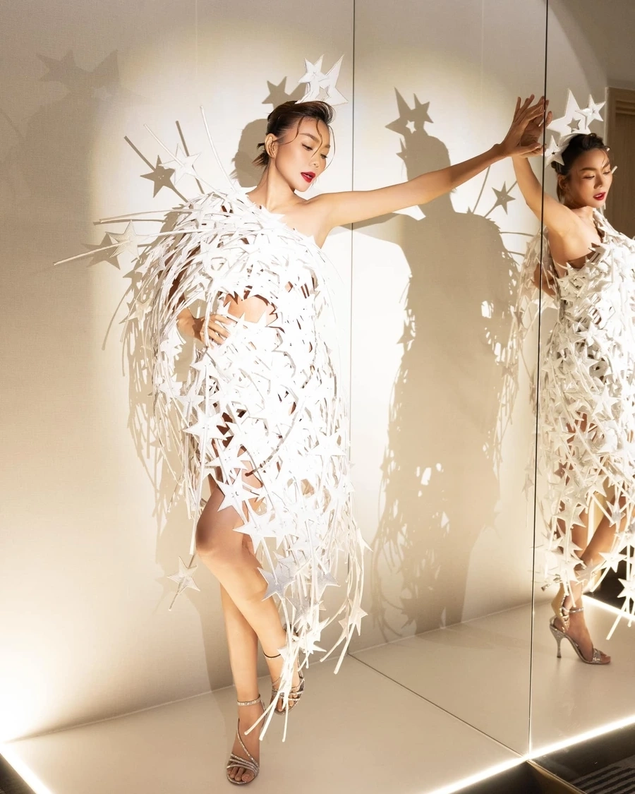 Thanh Hằng Catwalk chuẩn mực cho phong cách trình diễn đỉnh cao