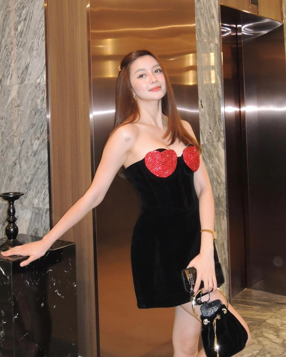Thiều bảo trang cao bao nhiêu? Để hiểu thêm về ngoại hình nổi bật của cô