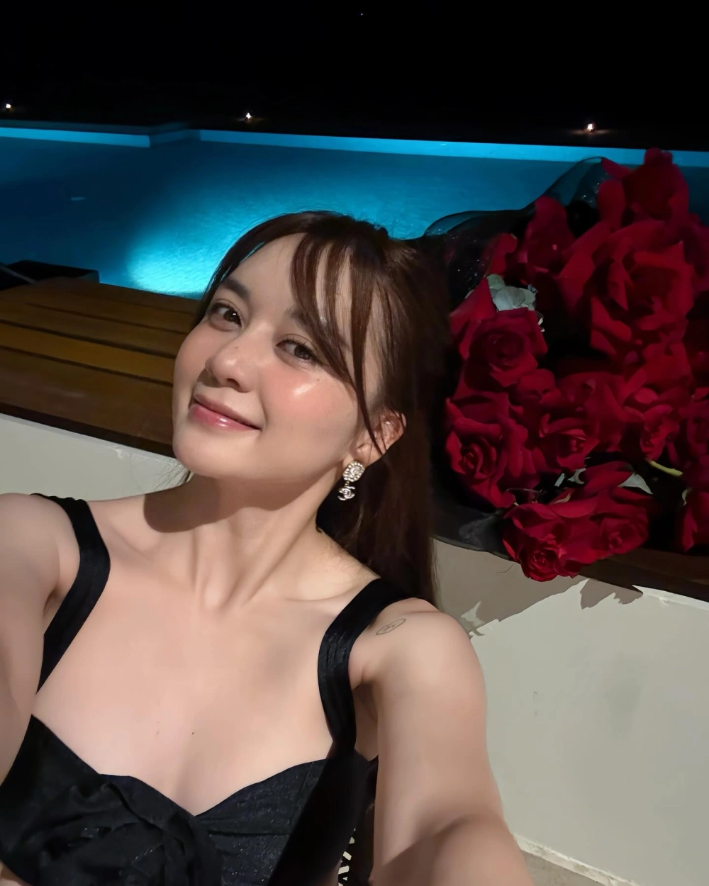Thiều bảo trang gây chú ý khi tổ chức những buổi livestream thú vị