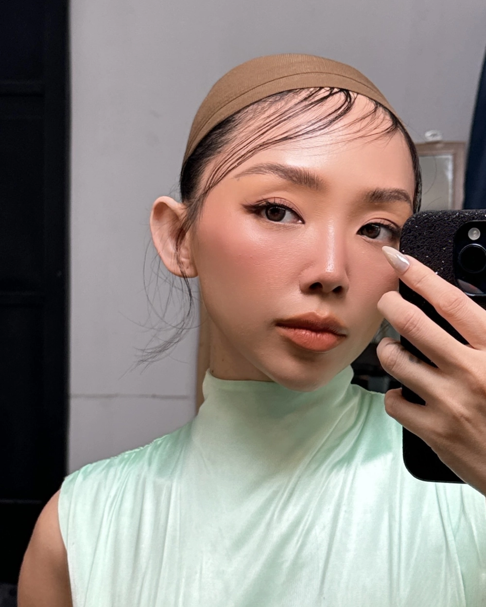 Từng câu chữ trong Tóc Tiên em không là duy nhất lyrics