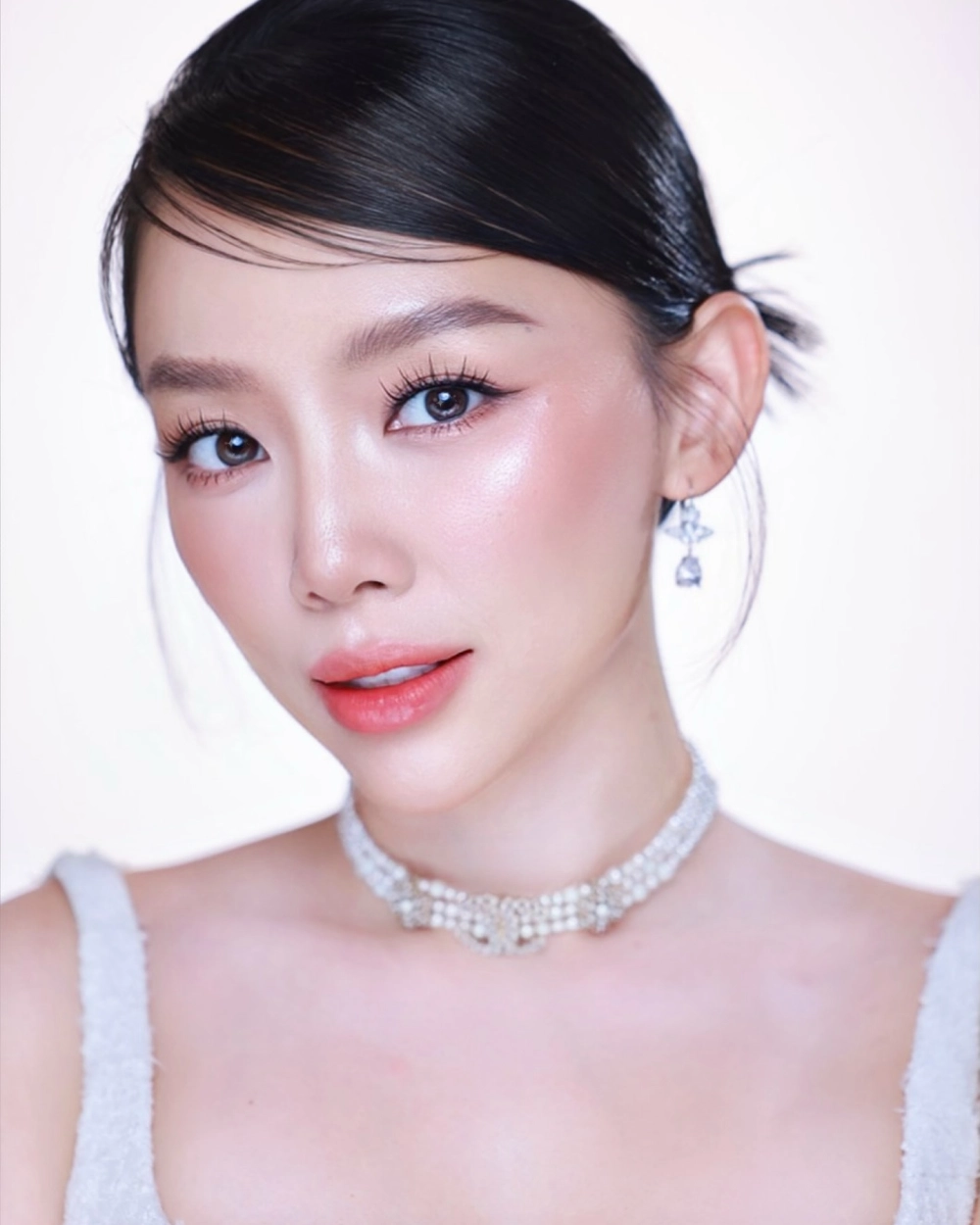 Ngoài tên ca sĩ, bạn có biết Tóc Tiên là gì không